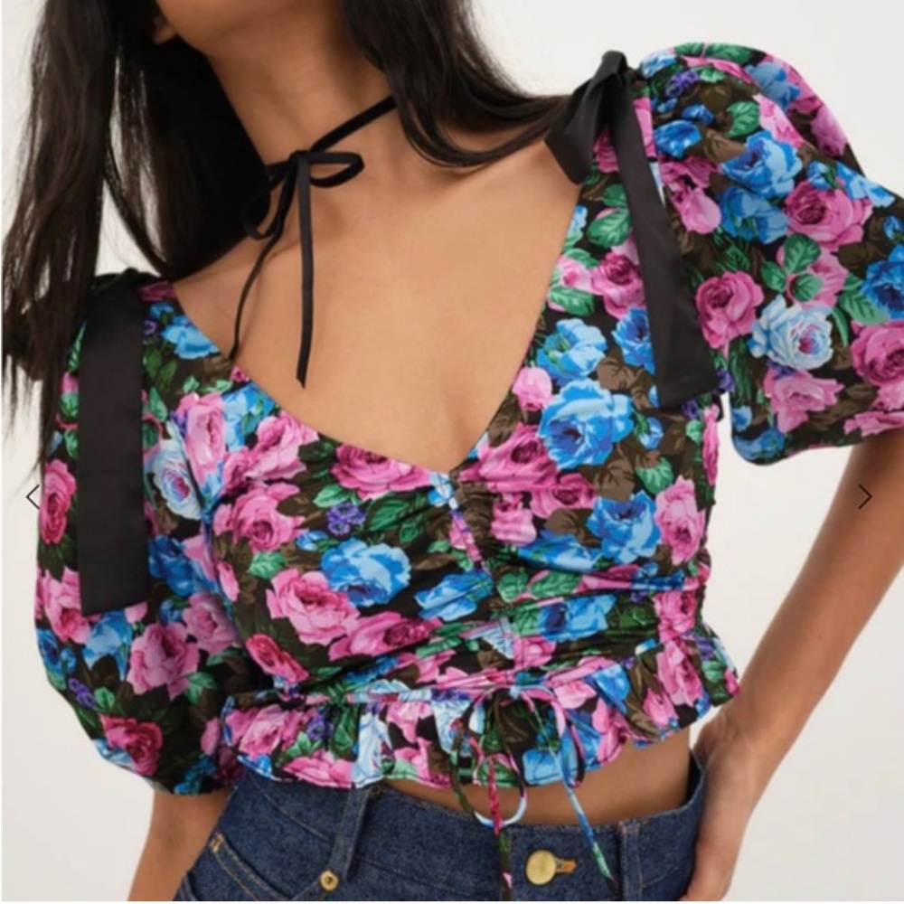 BNWT For Love And Lemons Black and Pink Ruched Crop Blouse